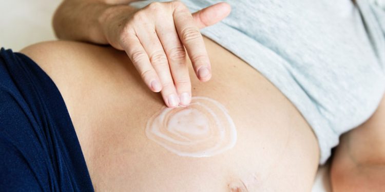 Lưu ý điều trị vảy nến ở phụ nữ mang thai và cho con bú